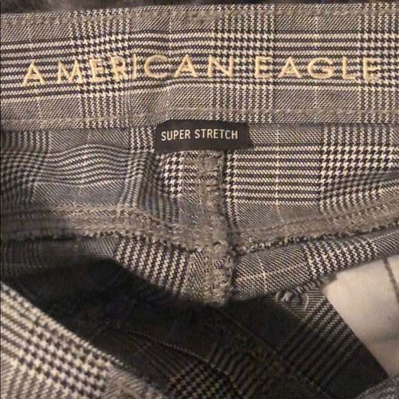 (2/$20) AEO Plaid Jeans - Picture 4 of 4